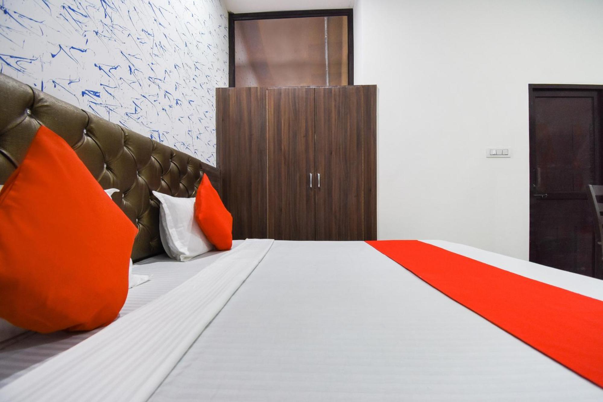 O 3* Chandigarh